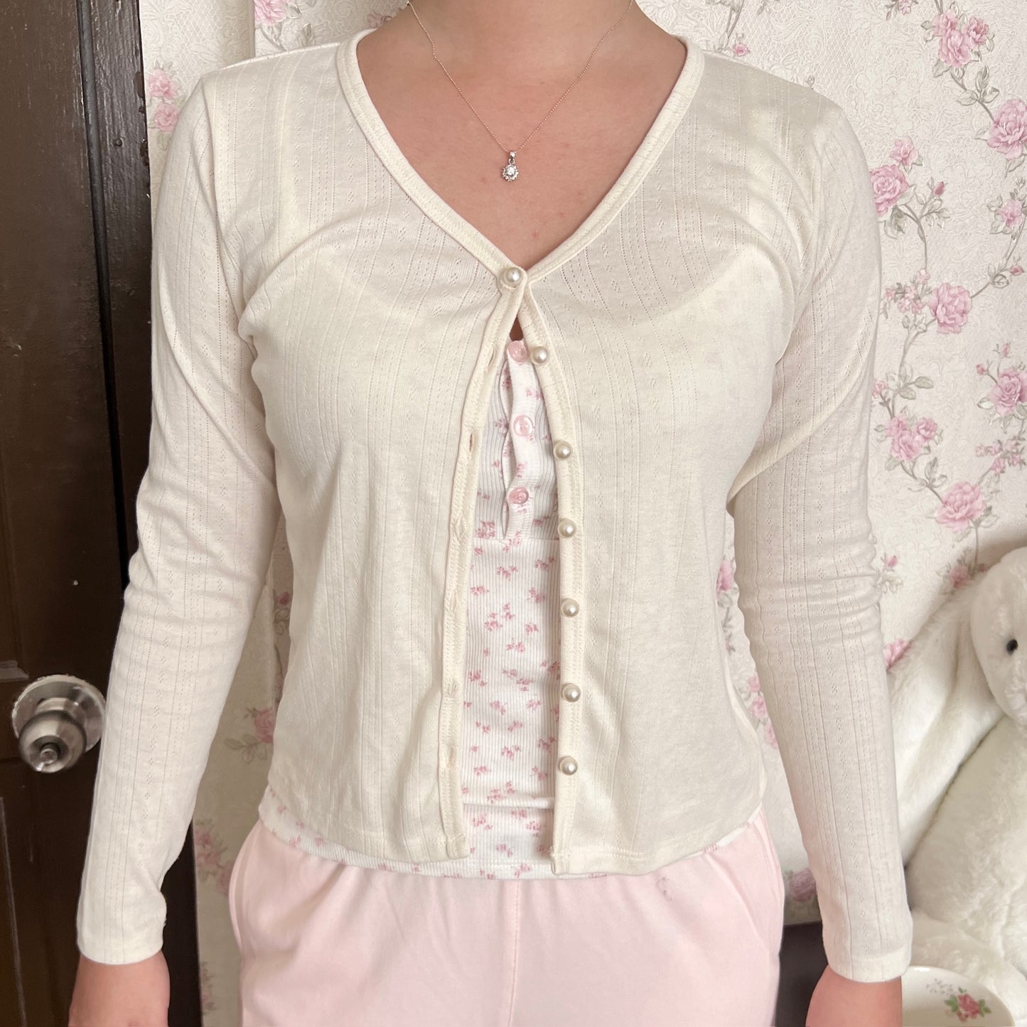 Cream cardigan (small defect)