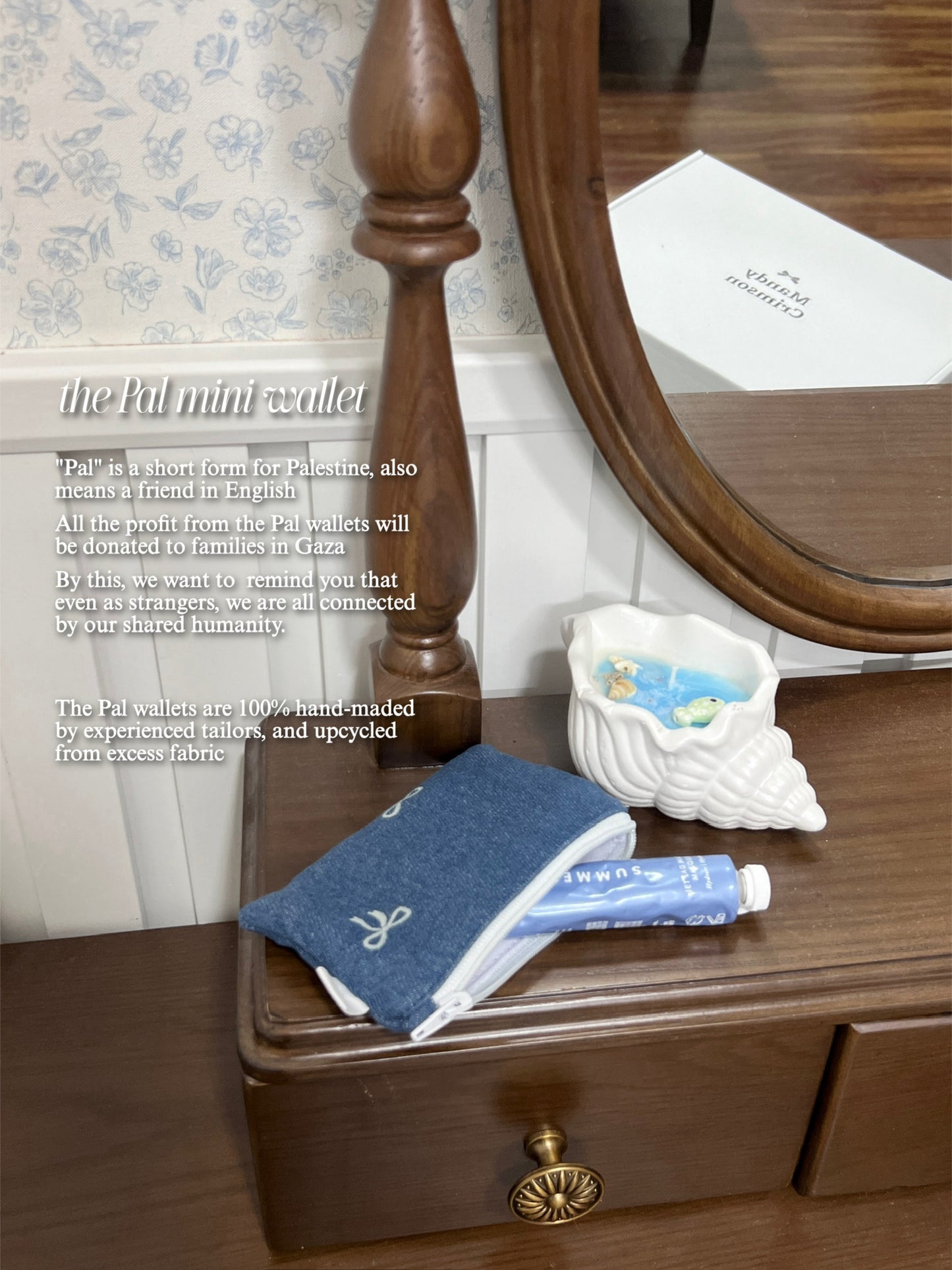 the Pal mini wallet