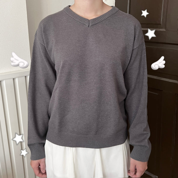 Knitted sweater (grey & white) – Mandy Crimson